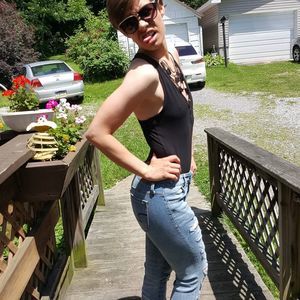 Meet your Posher, Vanessa